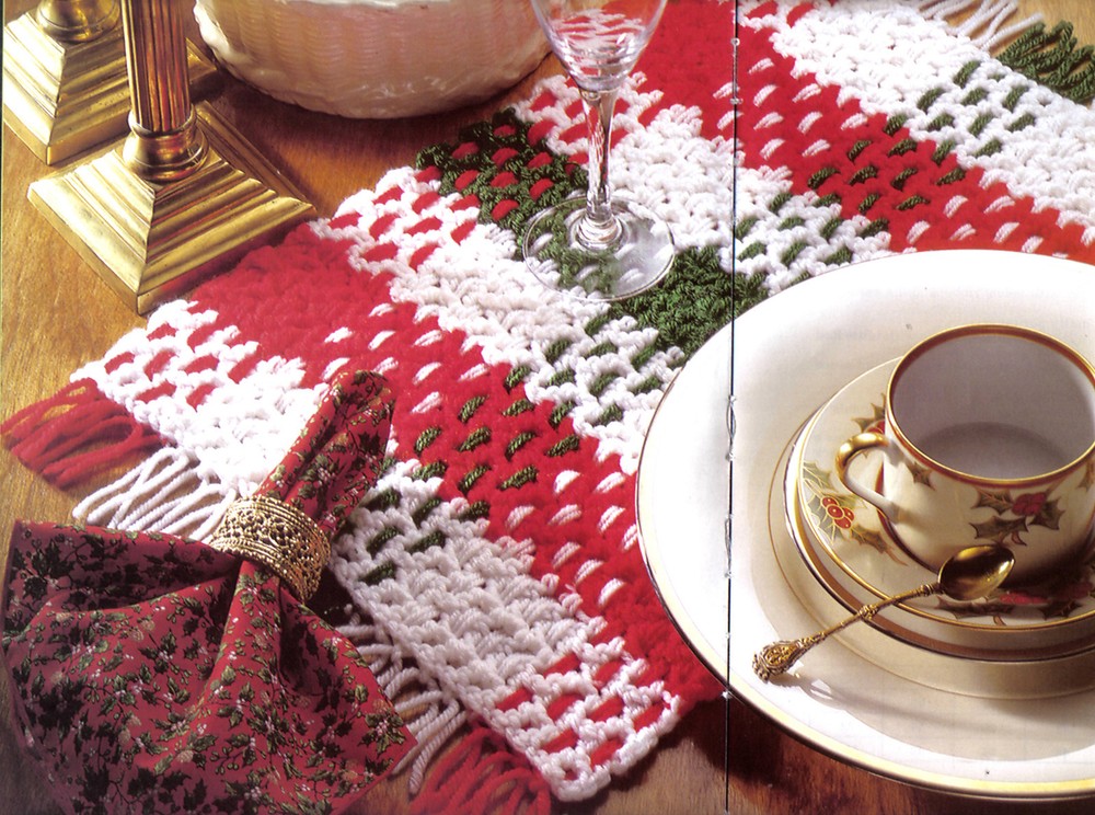 FESTIVE Plaid Placemats/Decor/Crochet Pattern INSTRUCTIONS ONLY