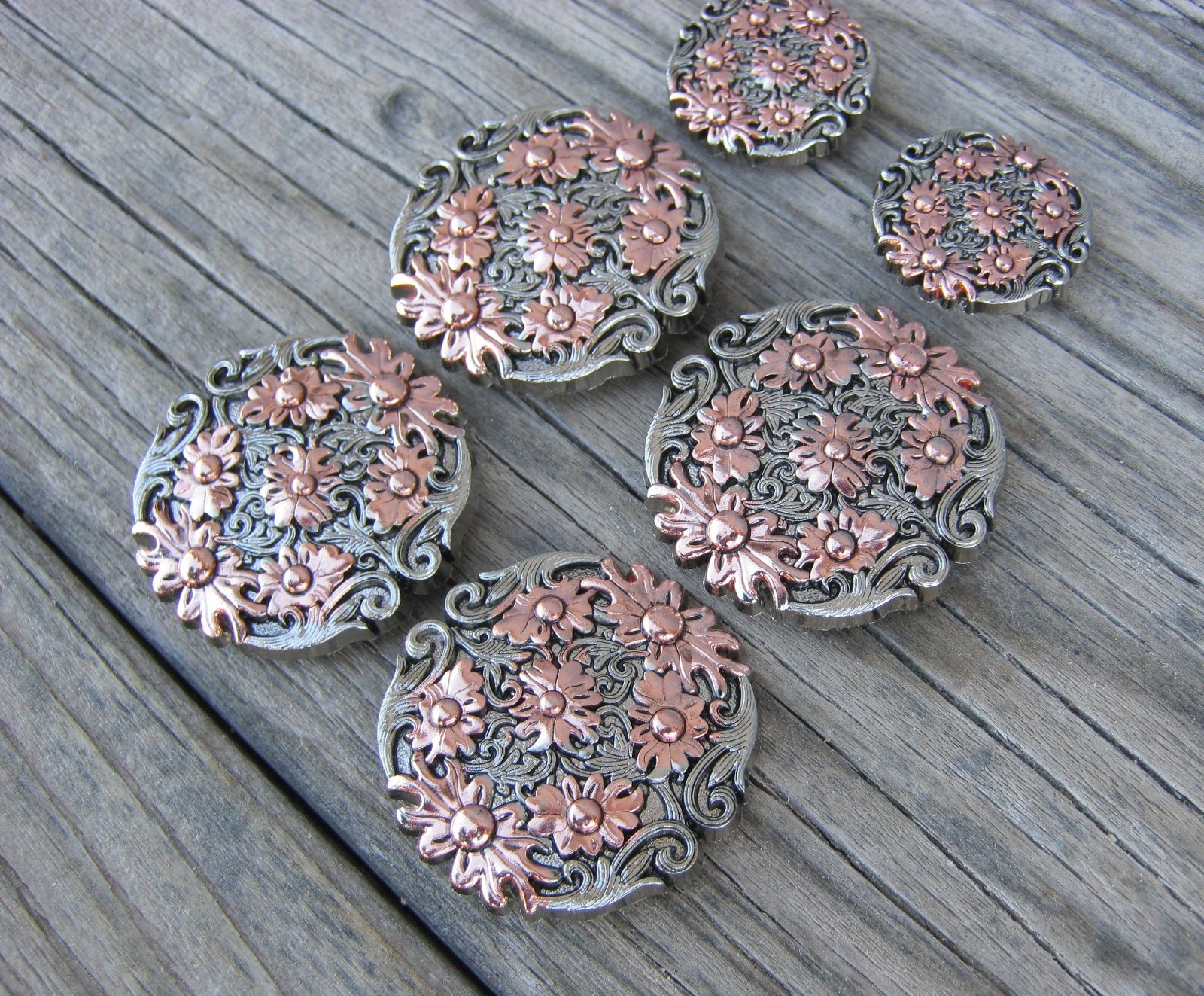 Copper Bloom Antique Nickel Saddle Concho Set Screw Backs