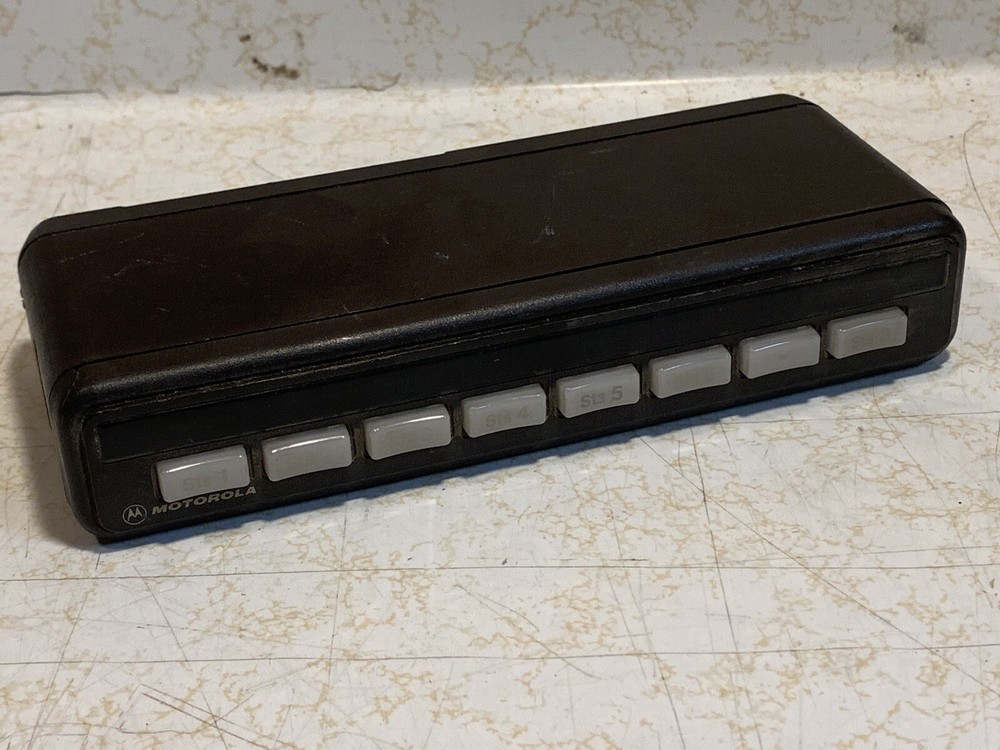 Motorola AVL Kit # HLH1222A Switch Panel Untested