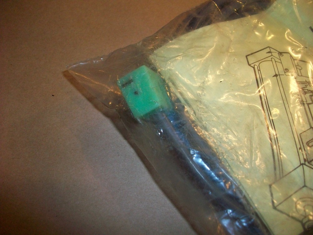Vickers Proximity Switch TP6496-02 NEW IN BAG