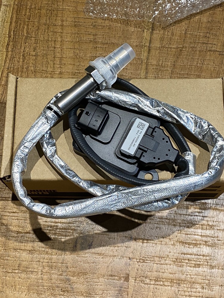 Genuine Cummins OEM NOx Sensor 5293295RX