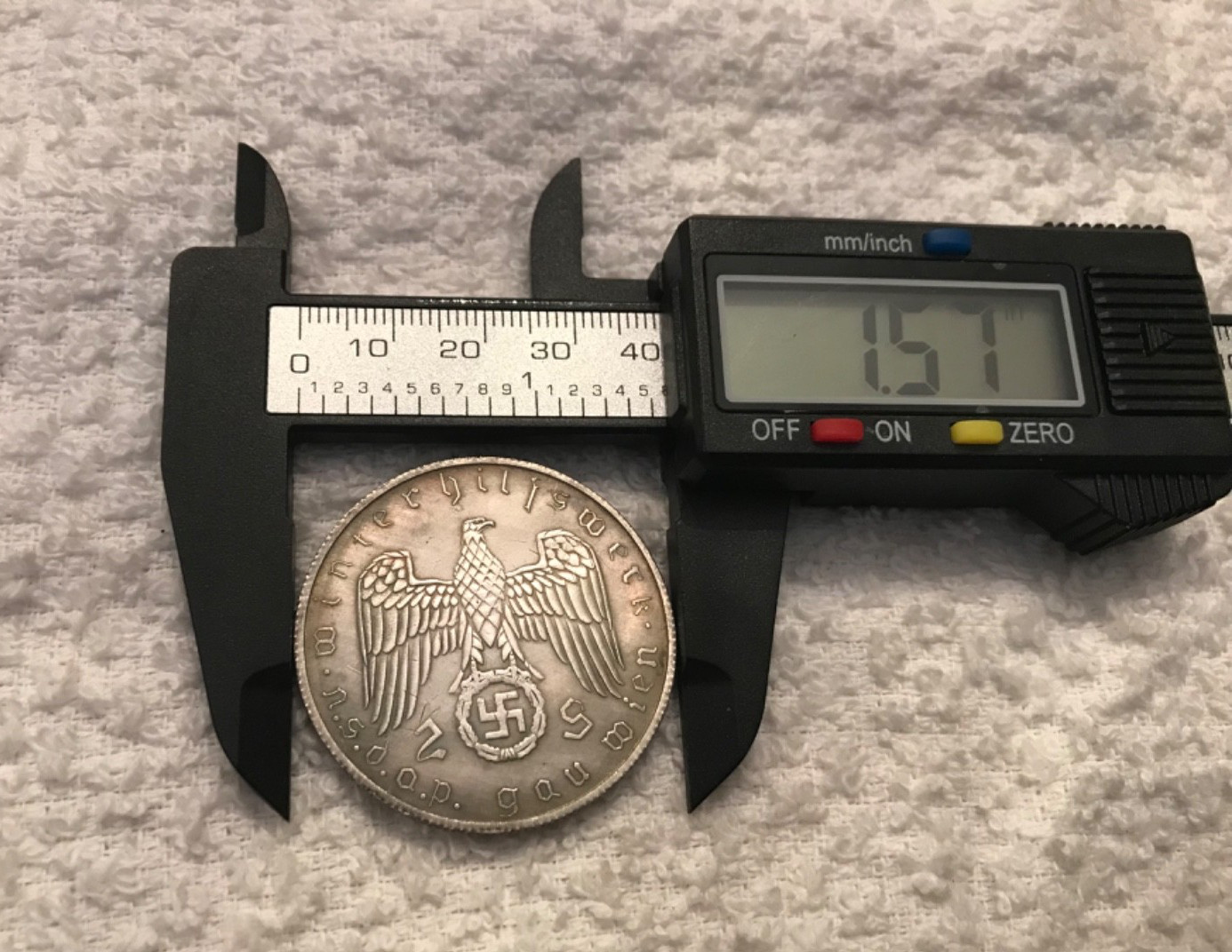 2 SHILLINGS GERMAN EAGLE WINTER RELIEF WWII COMMEMORATIVE COIN