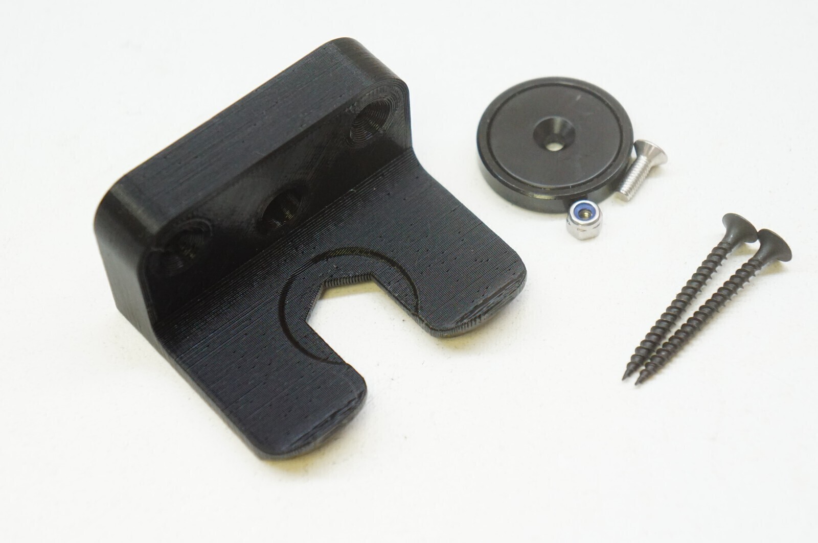 Pneumatic Air Hose Line Universal Holder Magnet Wall Mount