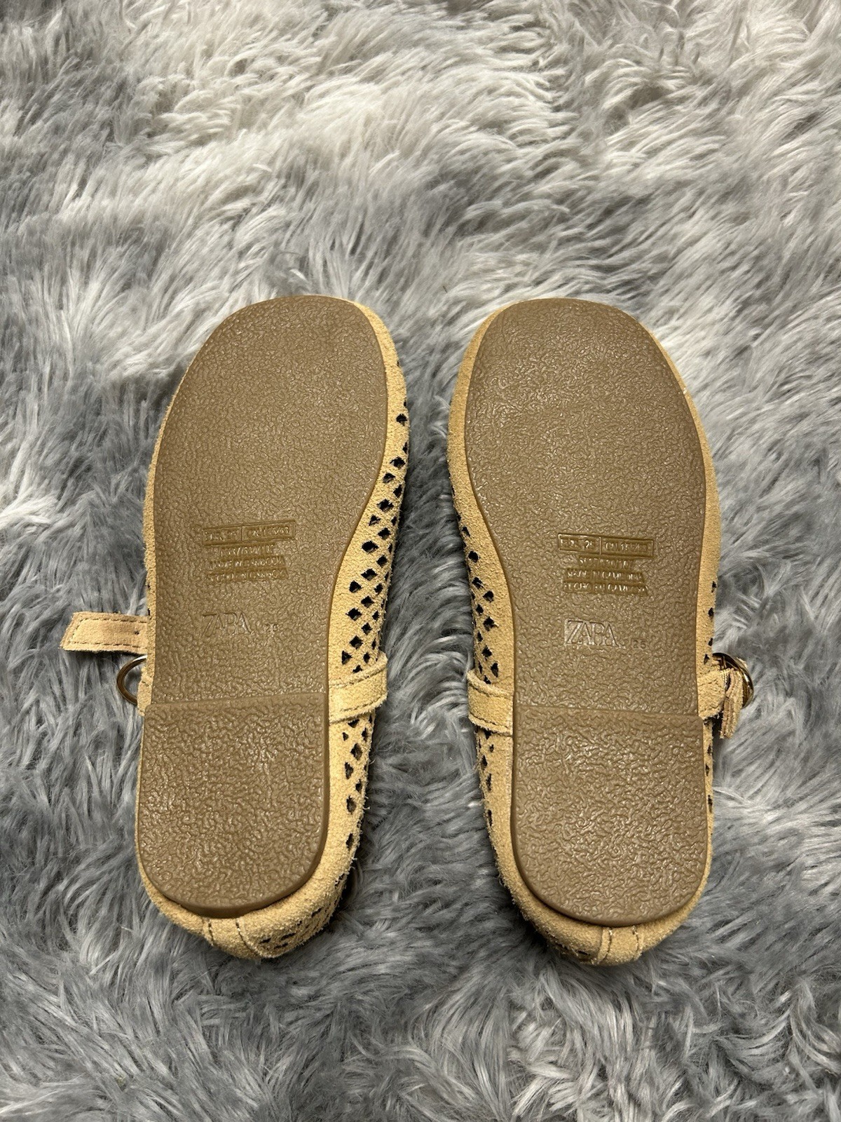 Zara EU Size 25 Toddler Girl Flats Light Brown Buckle Strap