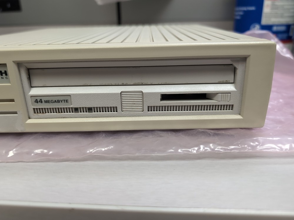 Microtech international inc 2009052 44 Megabyte