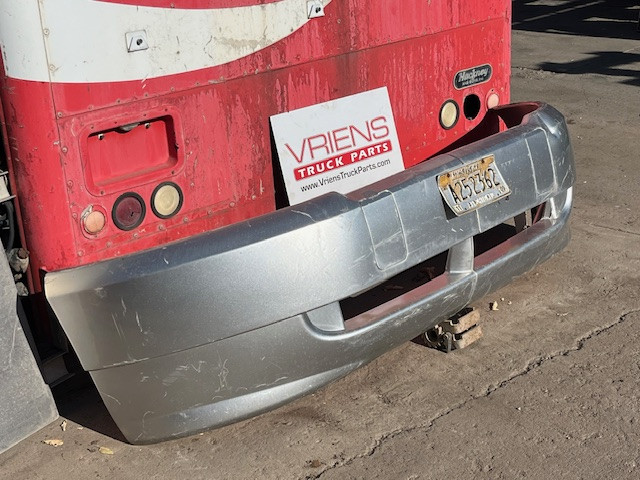 MACK MACK CX BUMPER PLASTIC, HAS DENT 24QL5154AM