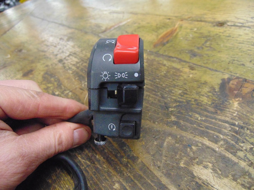 YAMAHA YZF600R THUNDERCAT LEFT HANDLEBAR SWITCH