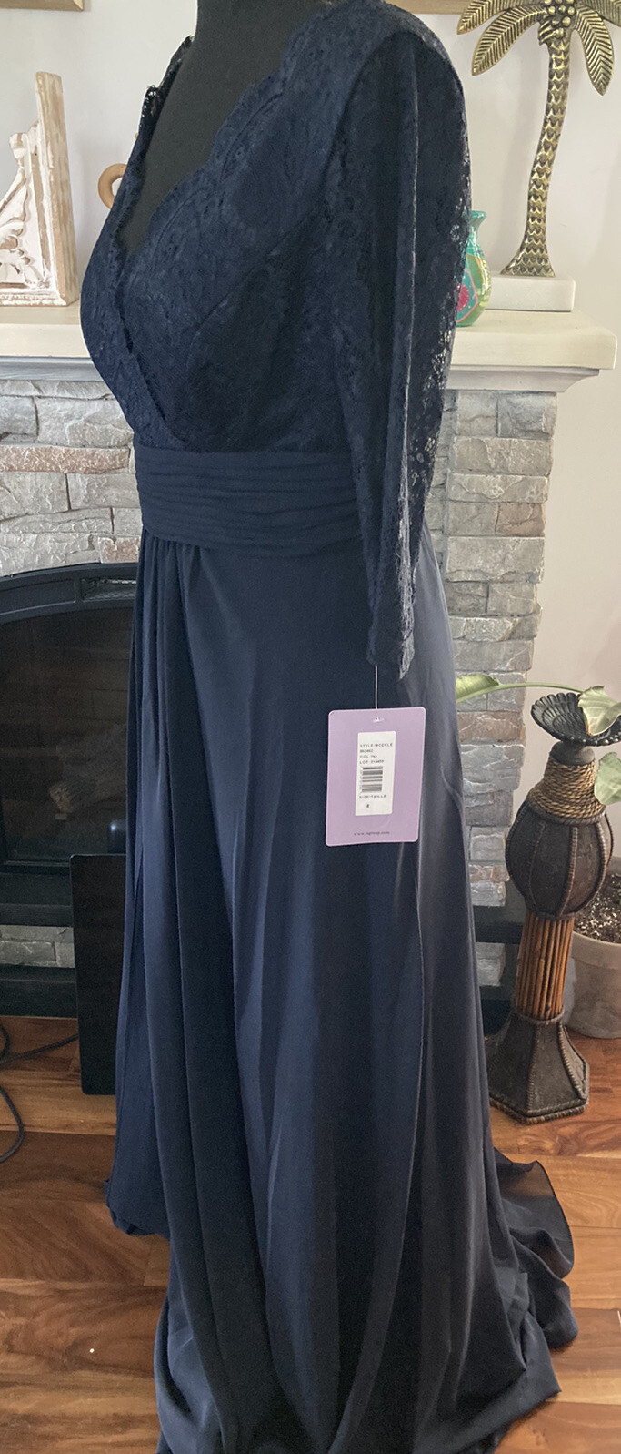 NWT JS Collection Dinner Wedding Empire Waist Lace V-Neck Women's Gown size 8