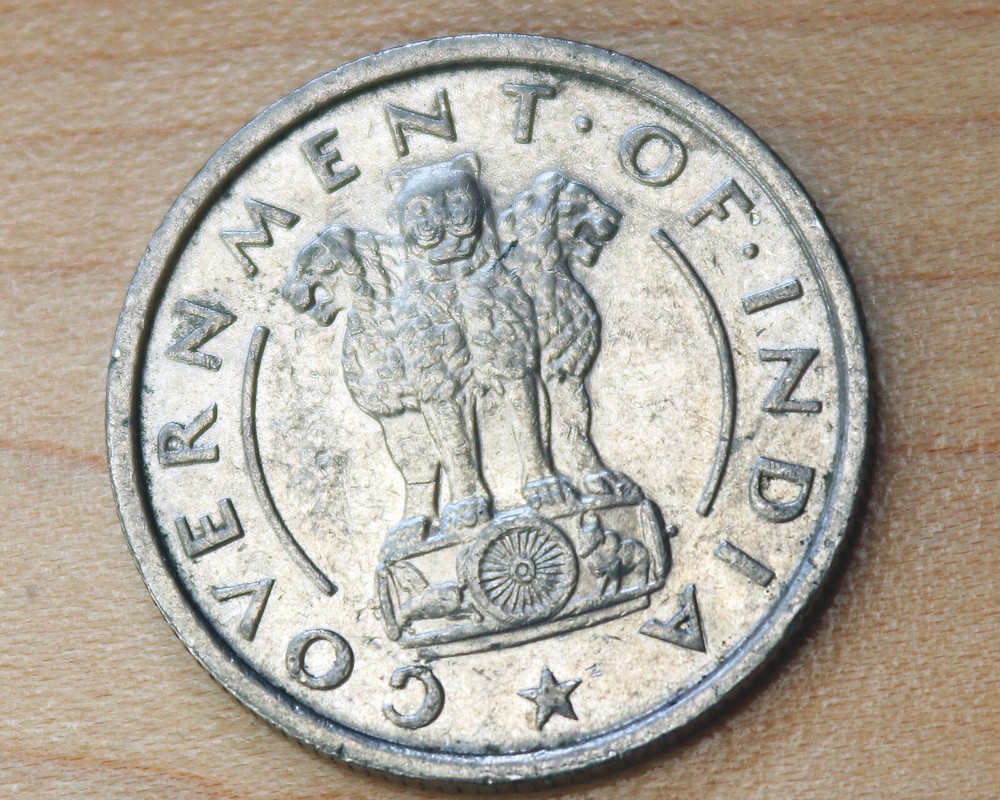 1954 India 1/2 Rupee Calcutta Mint