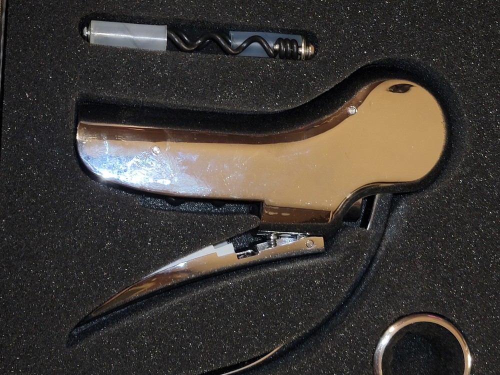 TRUE BRAND 7 PC Wine Bottle Opener Corkscrew Gift Set