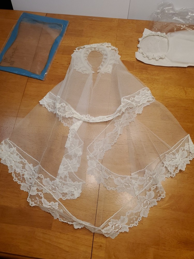 Two Vintage 1980's First Communion Veils