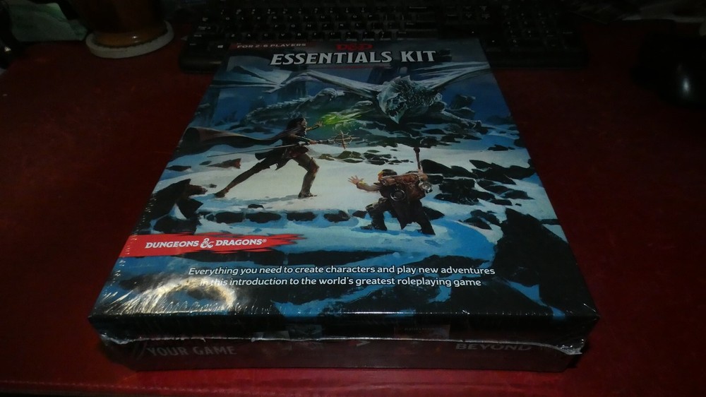 5E: D&D Essentials Kit: Sealed