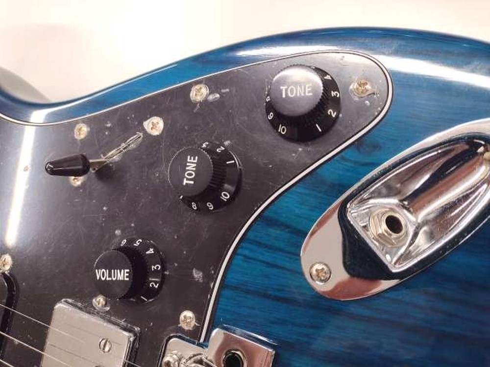 Bacchus BSH-800ASH Roasted Maple ST-Style Electric Guitar SSH Layout