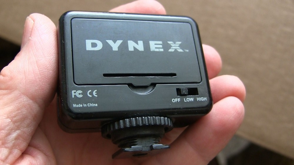 Dynex DX-VIDLT LED Video Light