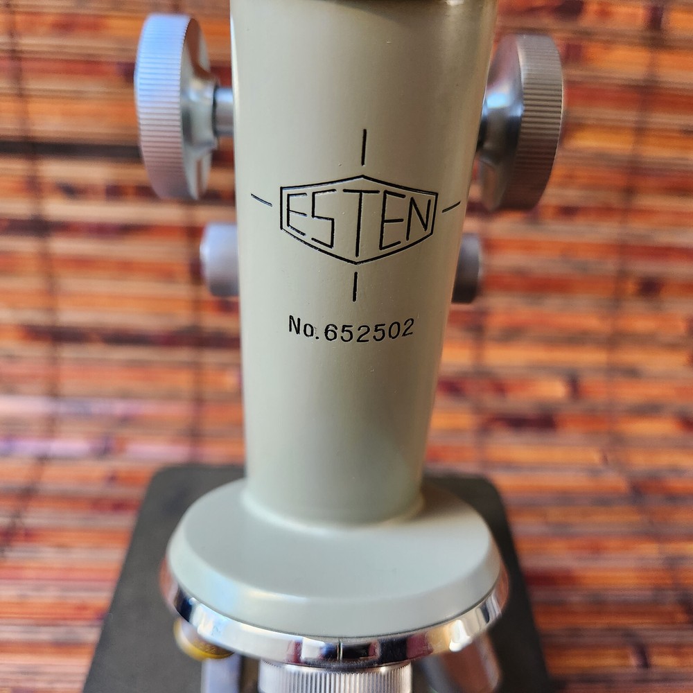 ESTEN MICROSCOPE NO. 652502 - Made in Japan, VERY SOLID CONSTRUCTION