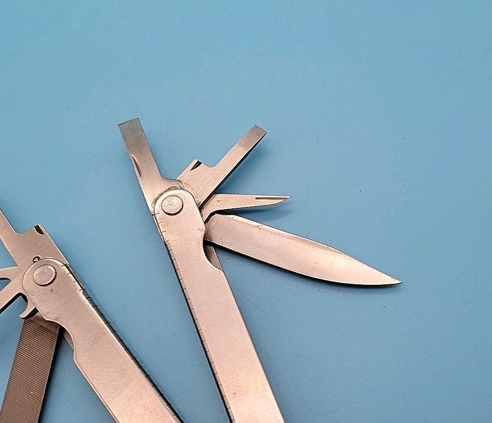 Leatherman PST Multi-Tool - Pliers, Knife, File, Screwdrivers - No Date Code