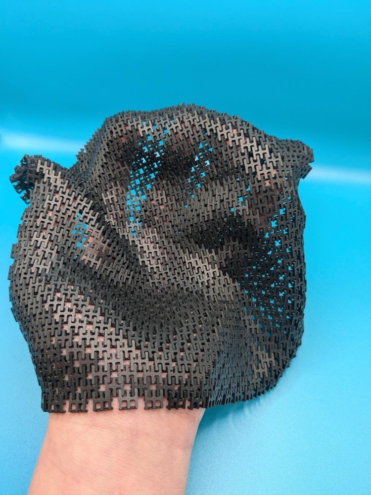 Satisfying fabric