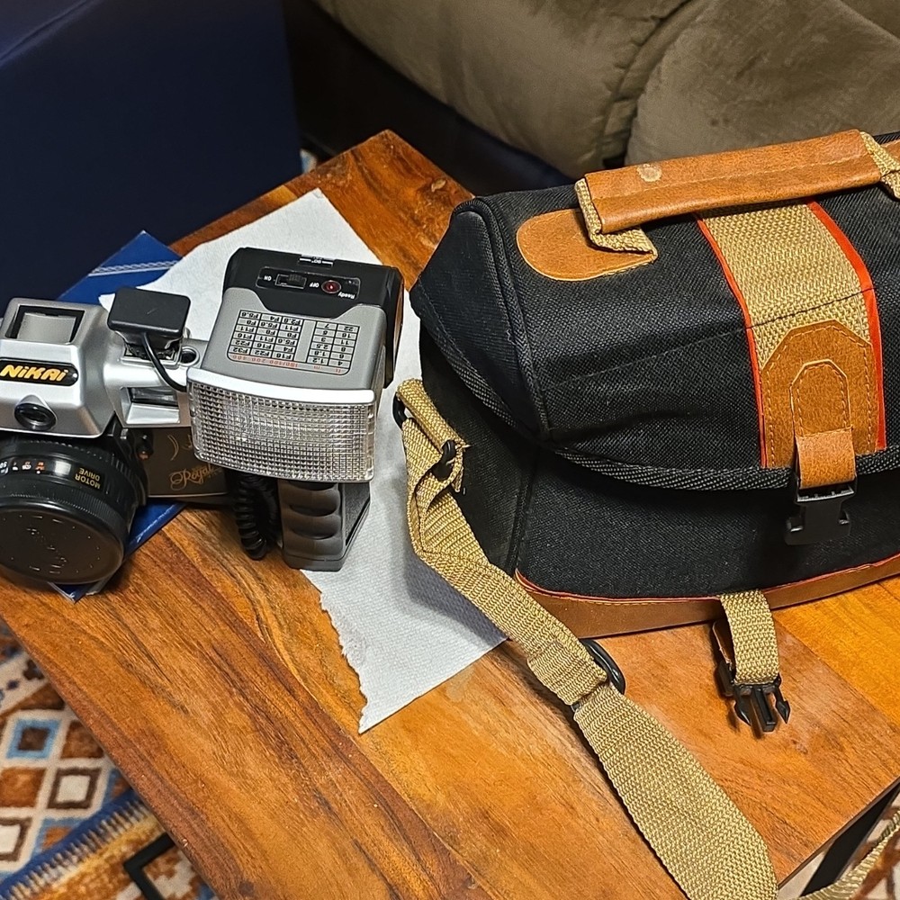 Nikai Royal Film Camera with Flash and Camera Bag