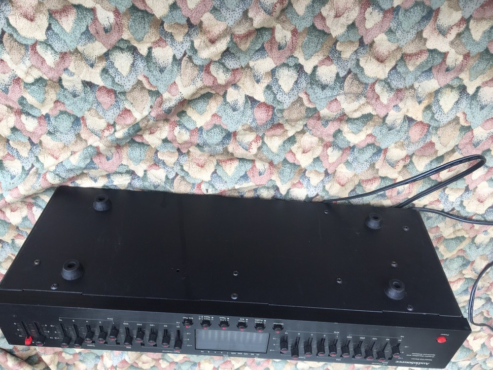 AudioSource EQ Eleven 10 Band Graphic Equalizer with Spectrum Analyzer Display