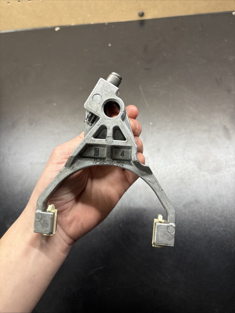 Borg warner transfer case shift fork 13-54-096-002 Borg warner shift fork