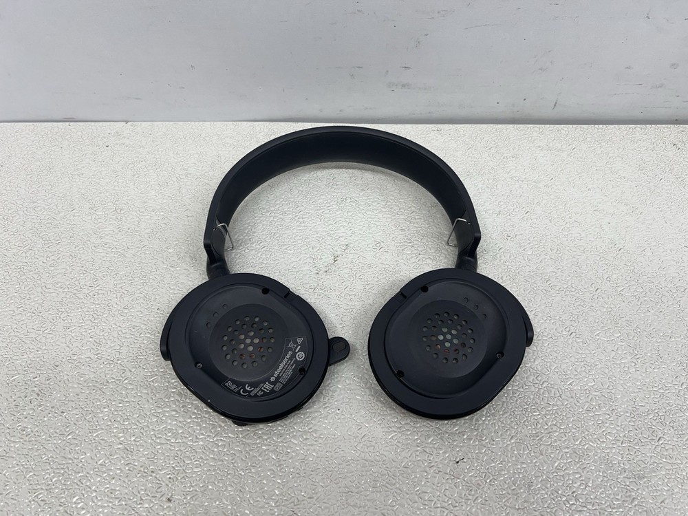 SteelSeries Arctis 5 Gaming Headset - Black -