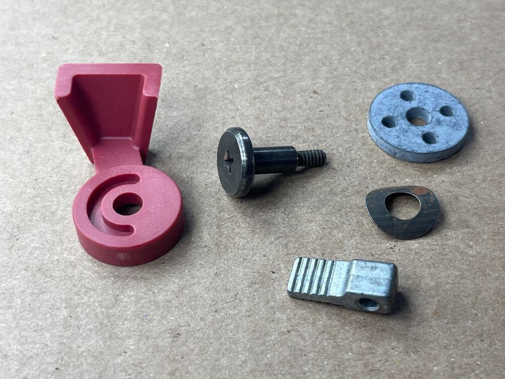 Briggs & Stratton 490656 VALVE-FUEL SHUT OFF