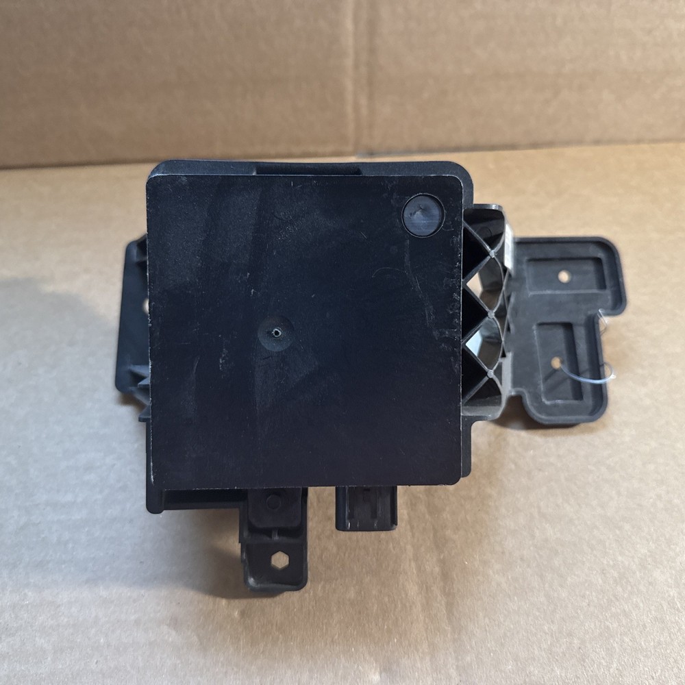 2015 Lincoln MKC Right Blind Spot Module Radar Sensor