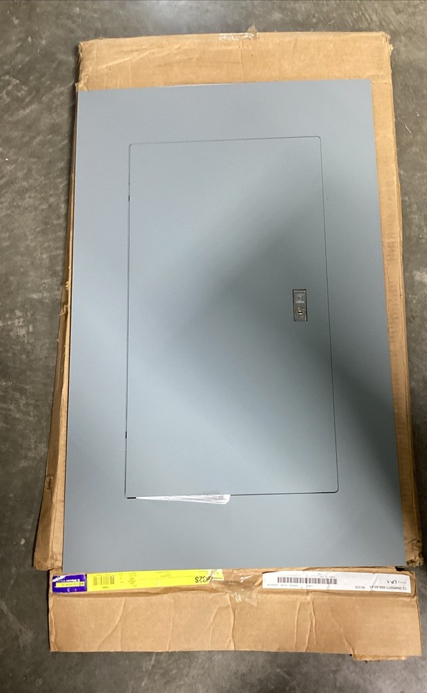 SQUARE D SURFACE FRONT NC32S 20x32