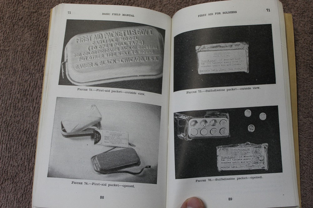 Original WW2 U.S. War Department First Aid for Soldiers Basic Field Booklet,1943