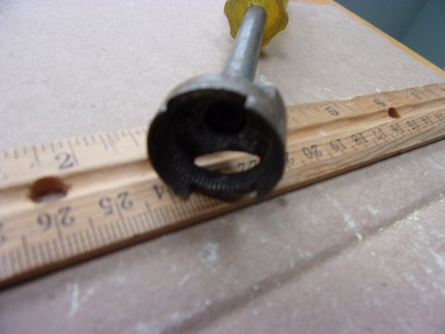 VINTAGE BRAKE HOLD DOWN SPRING TOOL MOTORMITE YELLOW HANDLE