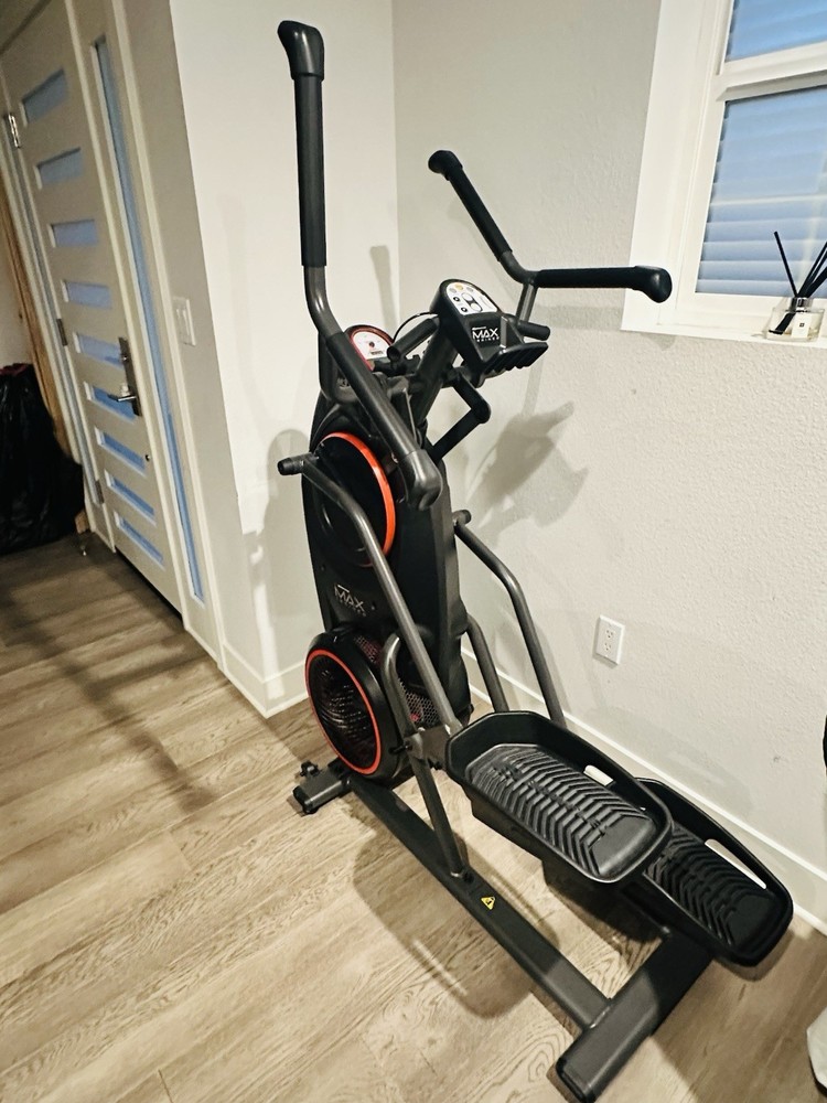 Bowflex Max Trainer M3 Eliptical - Black (100358) ( local pick up)