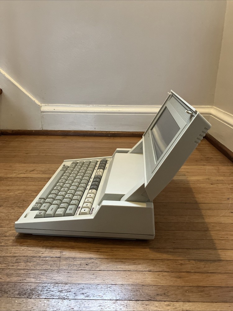 HP Hewlett Packard Model 110 Vintage Portable Computer 1980s