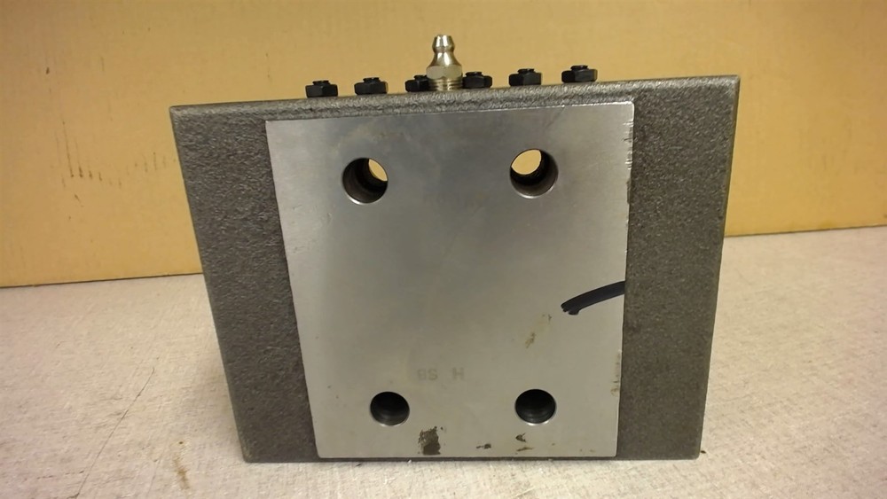 Iko Lrw40-- Linear Bearing