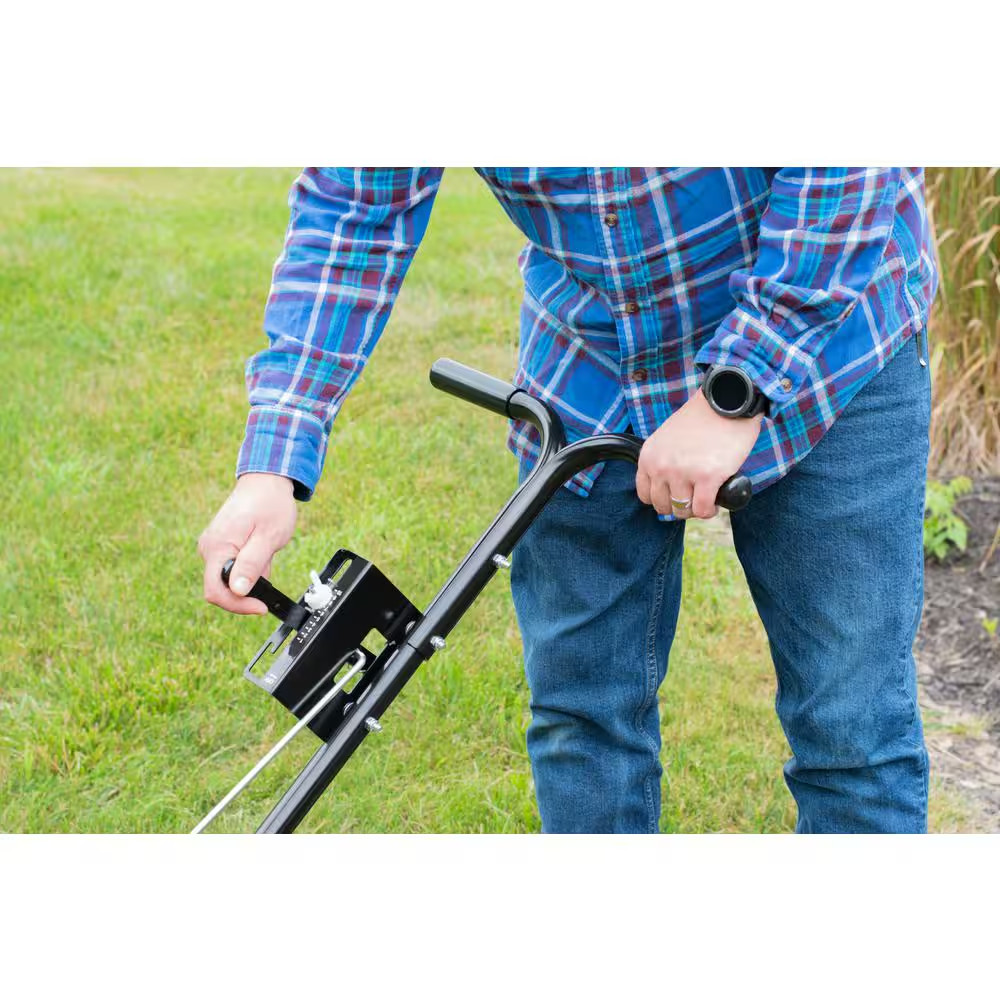 85 Lbs. Pro Push Spreader