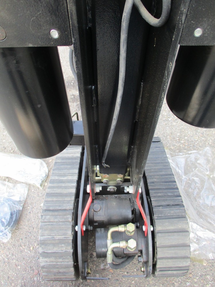 PROJACK MODEL M2 REMOTE CONTROLLED 5TH WHEEL GOOSENECK TRACKED TRAILER MOVER