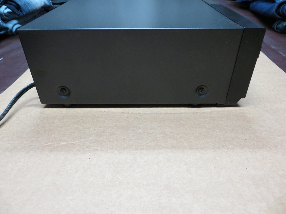 TEAC W-460C STEREO DOUBLE/DUBBING CASSETTE DECK