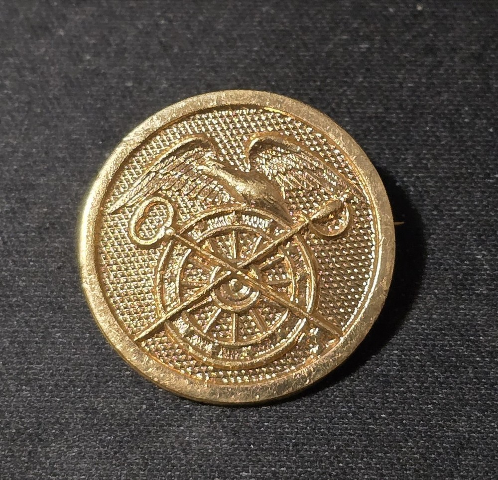 WW1 Type 1 Gilt Quartermaster Collar Disk - Pinback