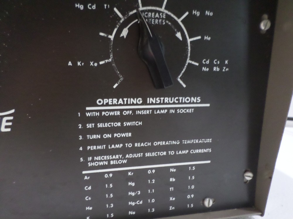 Spectronics Spectroline Model 1500 Lamp Tester