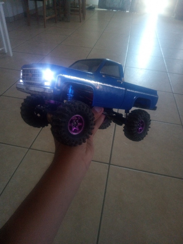Rock Crawler/Blue/Comes with Battery Controller/Has Working Headlights/Custom