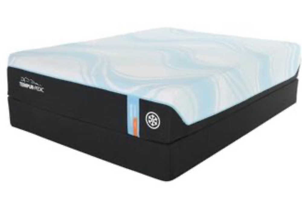 Tempurpedic Luxebreeze CalKingMattress