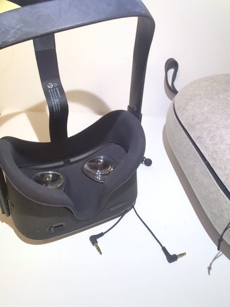Oculus Meta Quest 1 64gb Headset Only With Case Tested Working