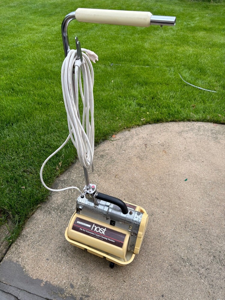 HOST DRY CARPET CLEANING MACHINE
