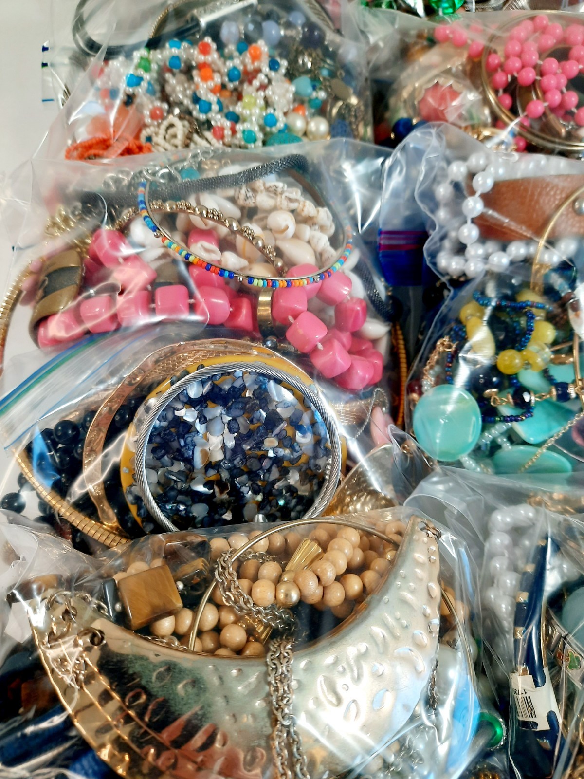 Vtg Modern 1.5Lbs Jewelry Estate Fashion All Wearable Craft Resell