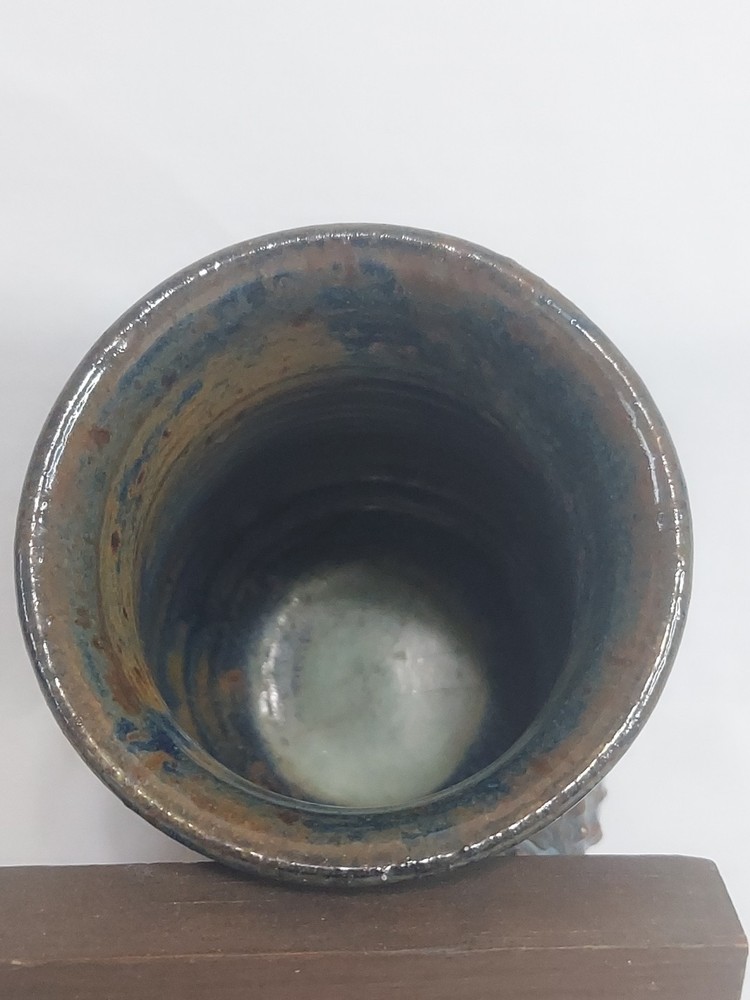 MCM Ceramic Medium Size Vase Featuring A Starfish Raised Art Work EUC