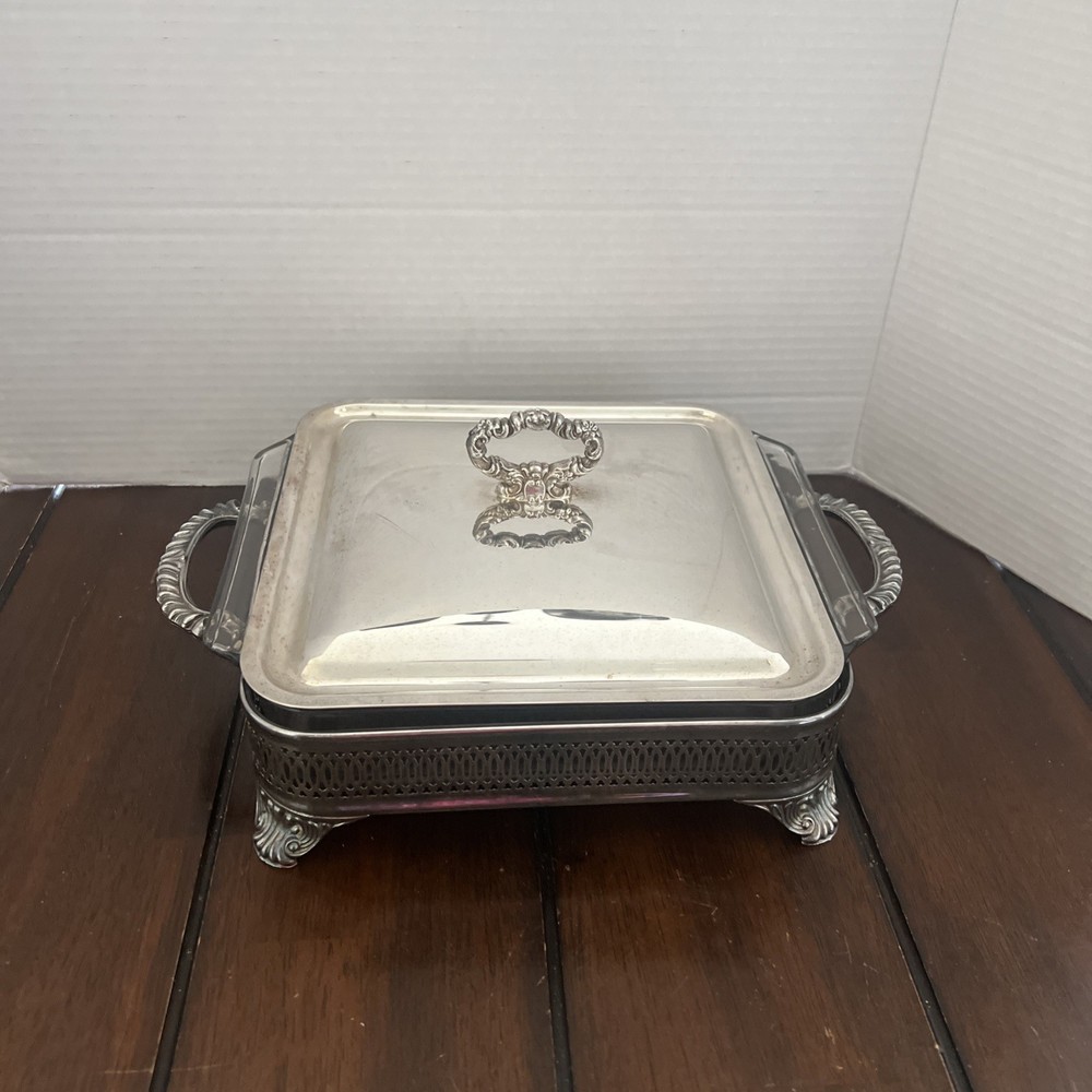 VTG  Double Handle Silverplate Buffet Server w/Lid & Glass Baking Dish