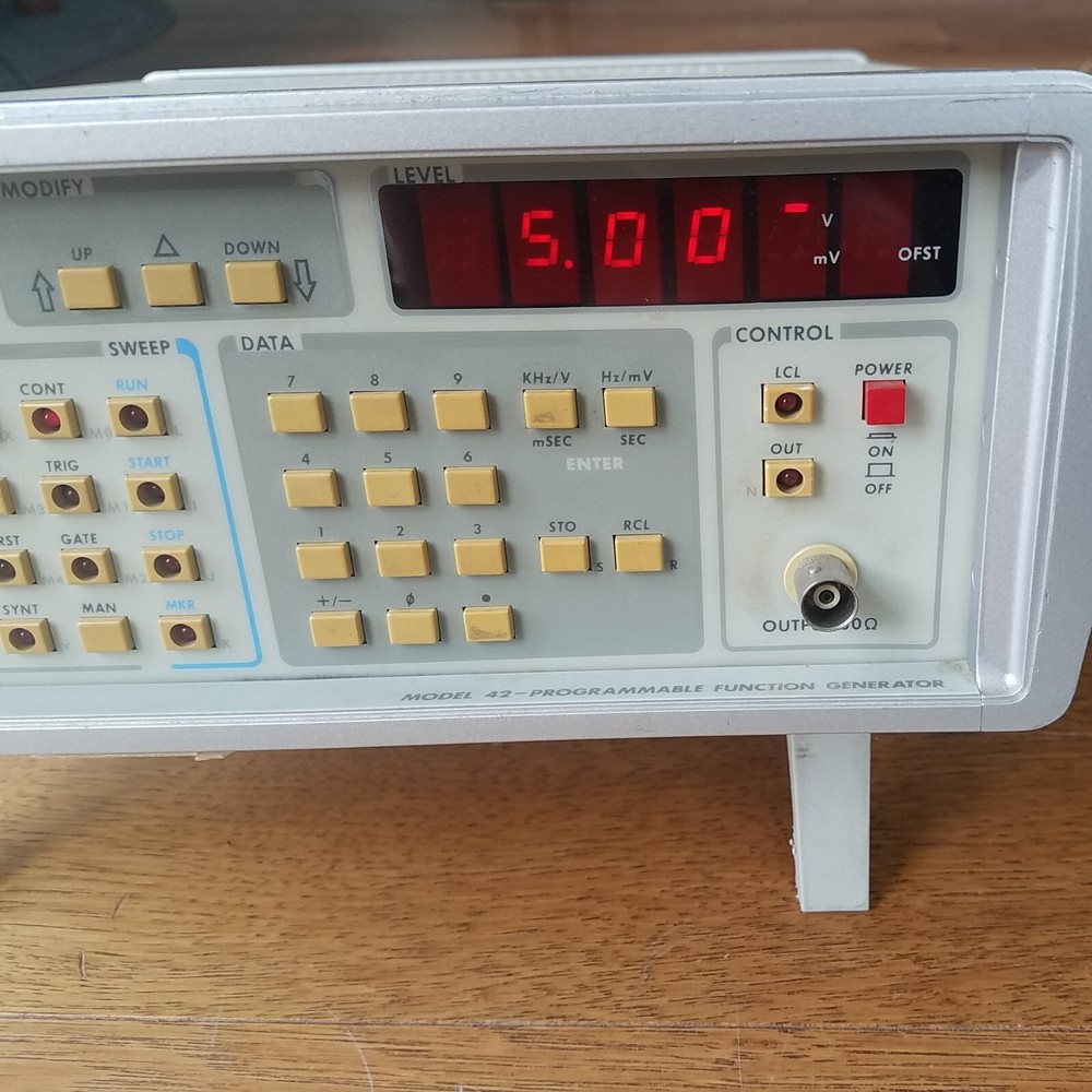 Nicolet Model 42 Programmable Function Generator