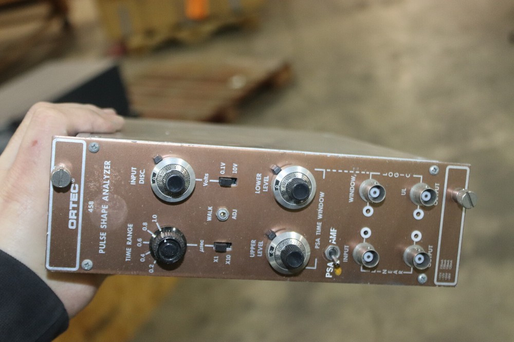 EG&G Ortec 458 PULSE SHAPE ANALYZER NIM BIN MODULE