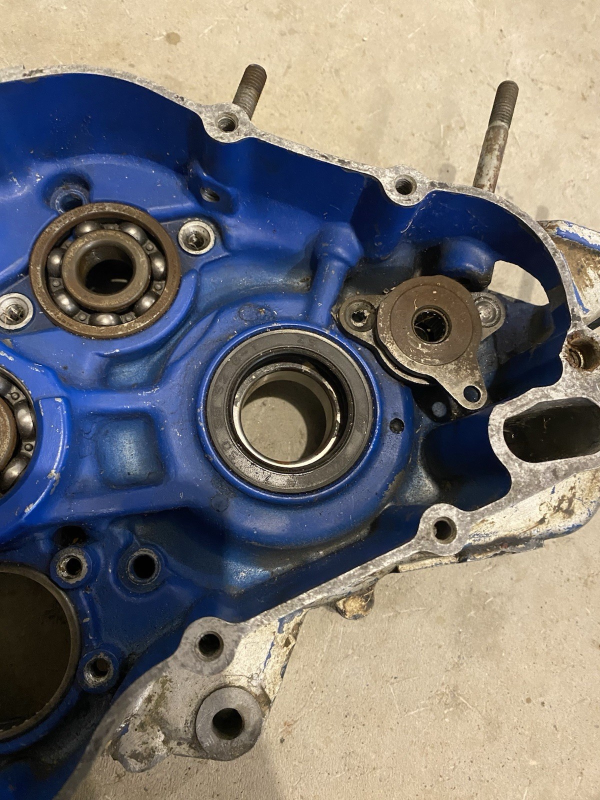 1987-1991 LT250R RIGHT SIDE CASE HALF, NO CRACKS