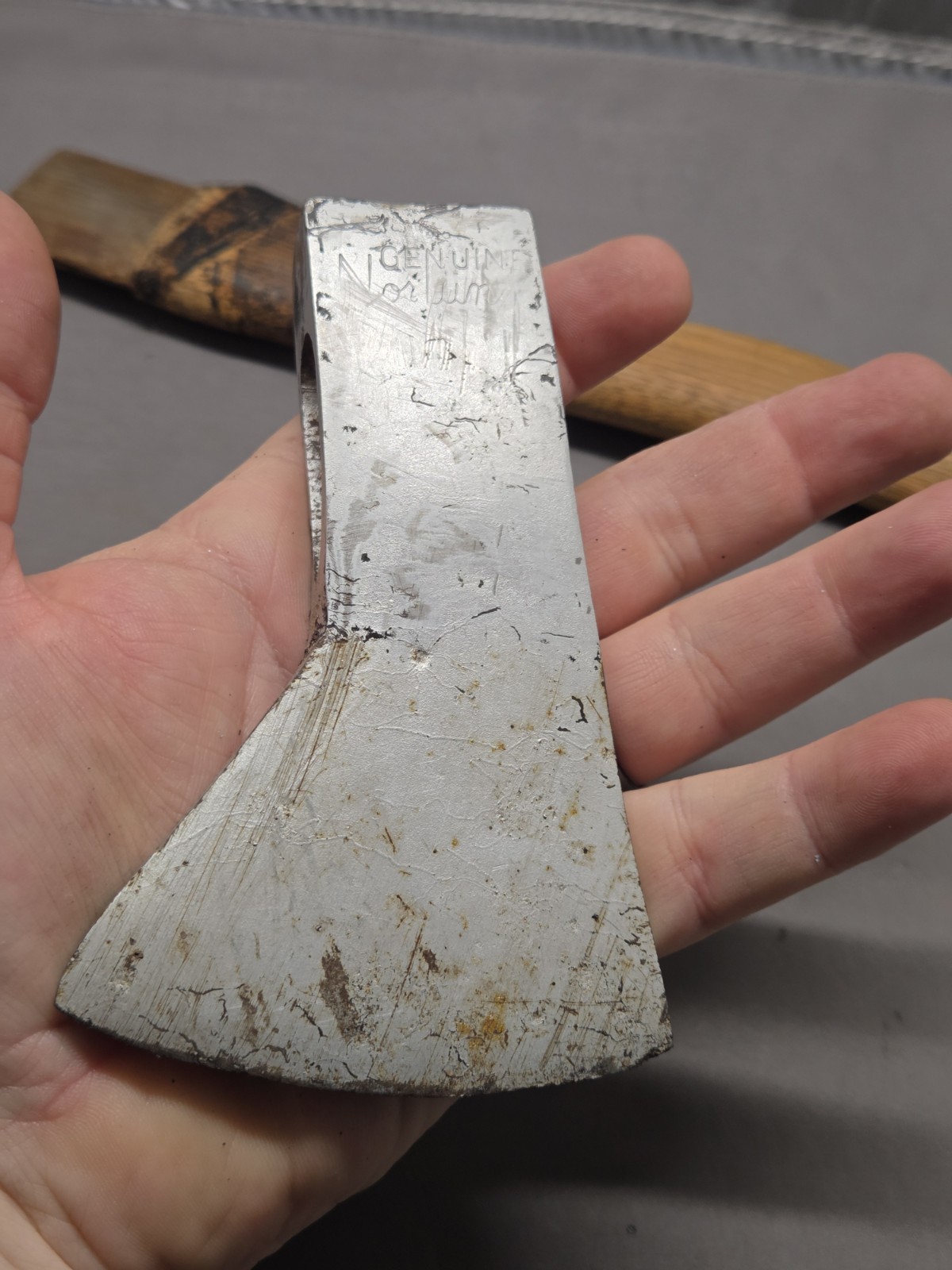 CLEAN GENUINE NORLUND 1 LB. 15 OUNCE TOMAHAWK STYLE CAMP AXE HEAD WITH HANDEL