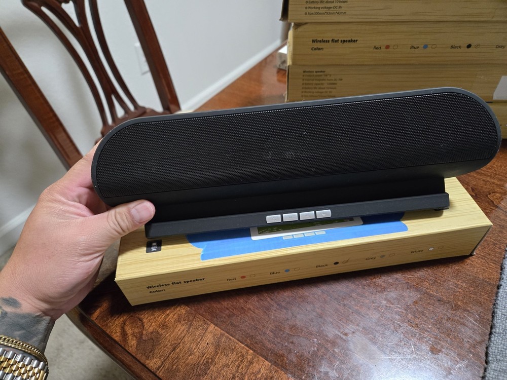 CHINA WIRELESS FLAT SPEAKER